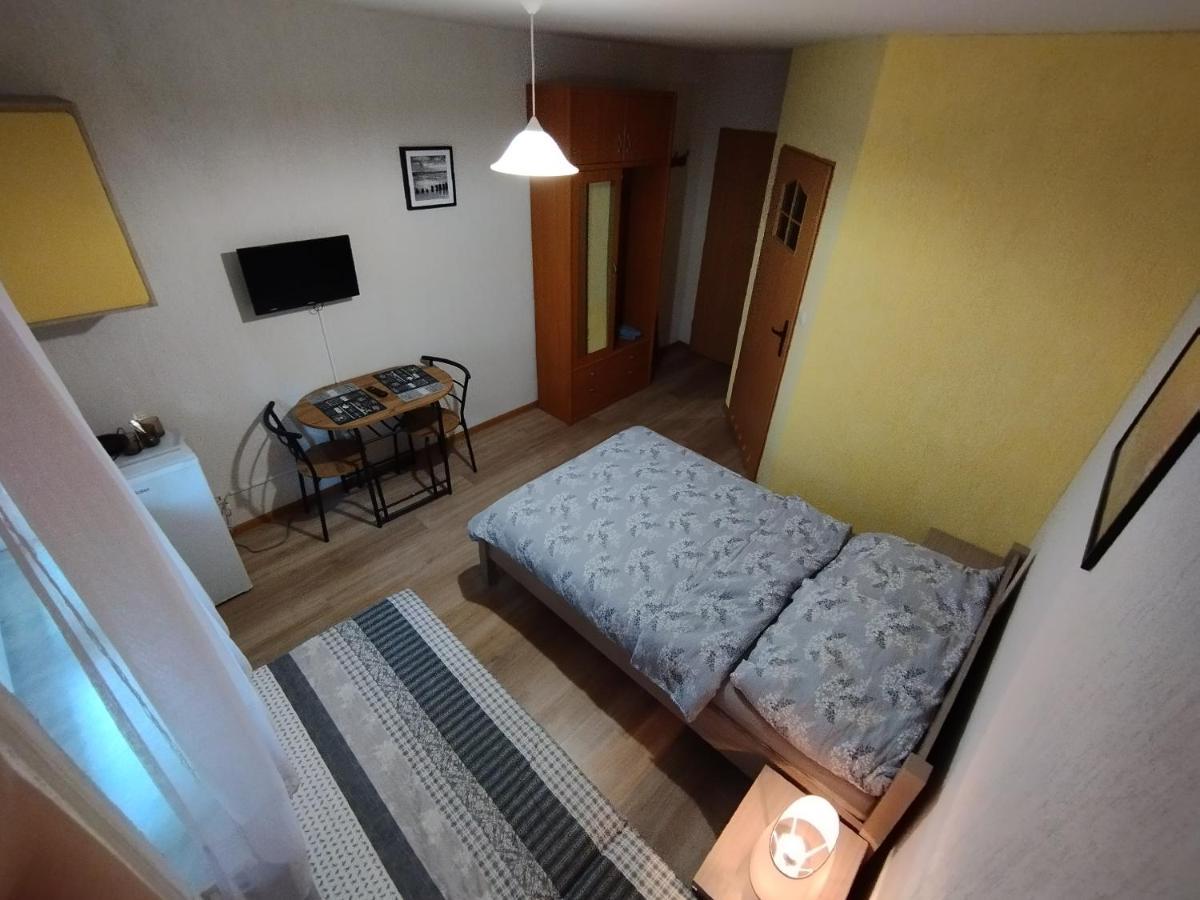 Dom Wczasowy 250M Od Morza Jarosławiec Buitenkant foto