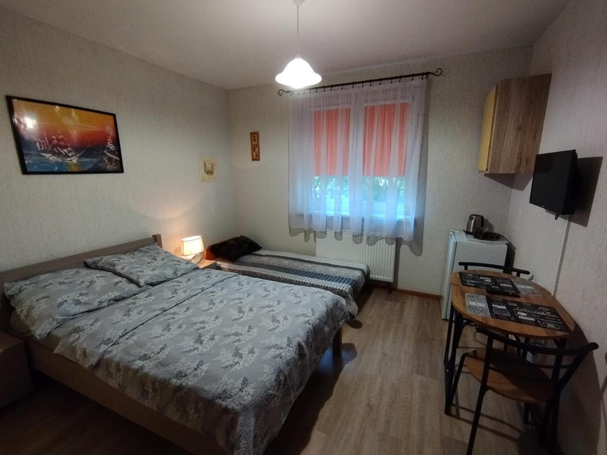 Dom Wczasowy 250M Od Morza Jarosławiec Buitenkant foto