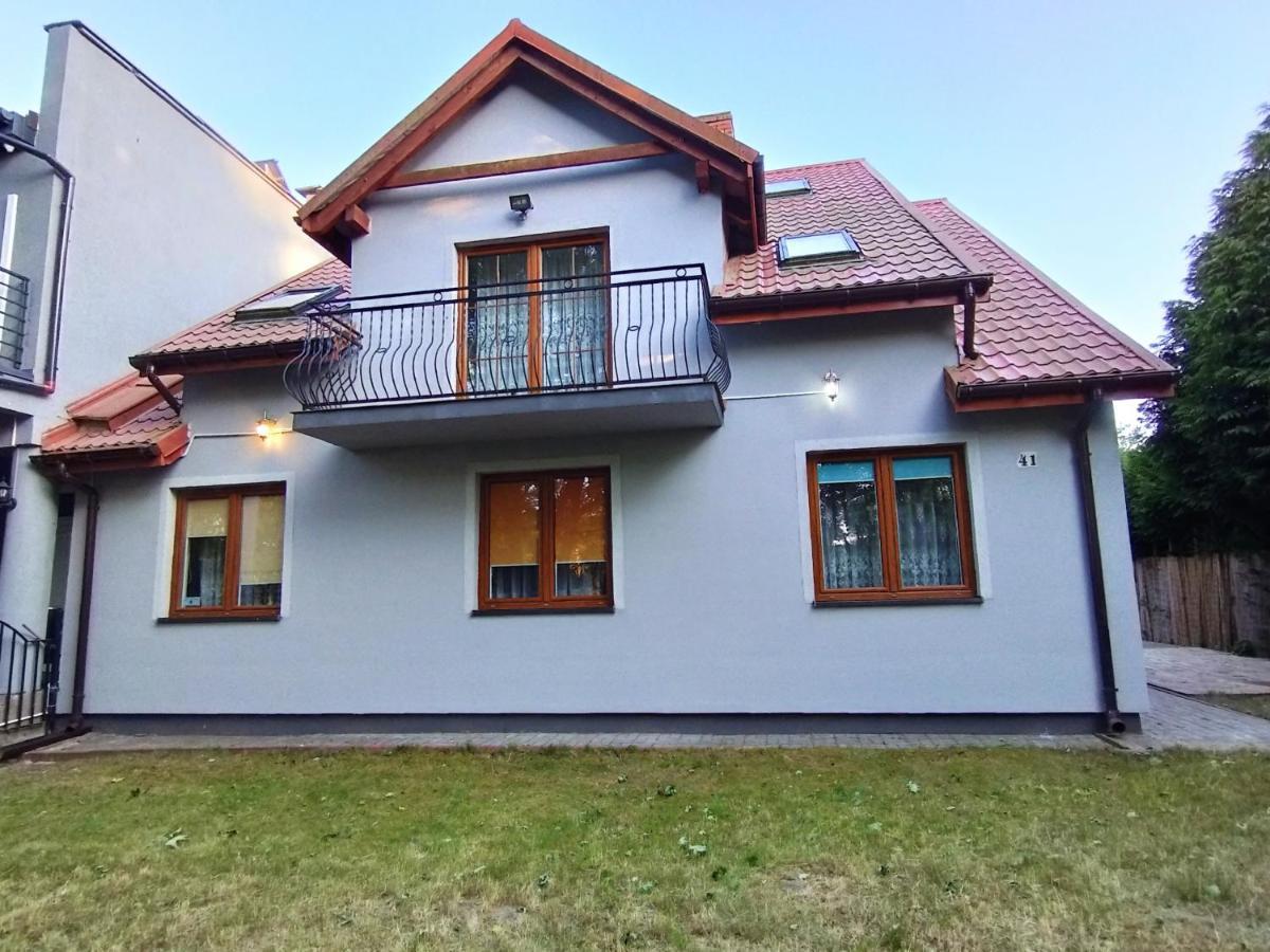 Dom Wczasowy 250M Od Morza Jarosławiec Buitenkant foto