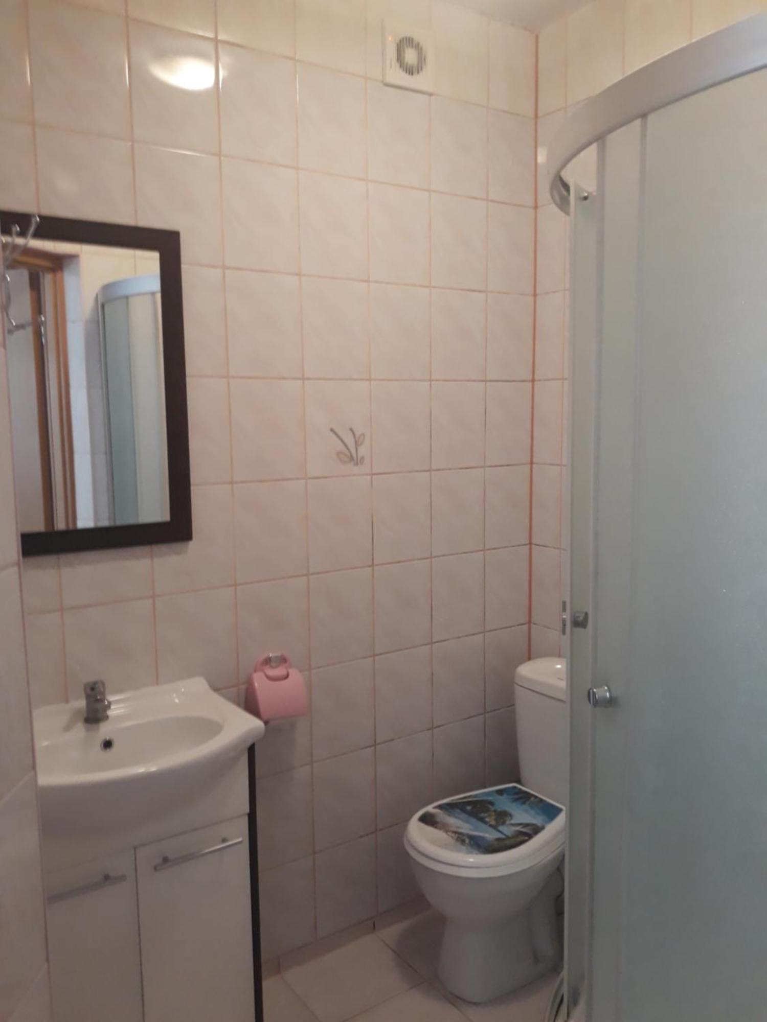 Dom Wczasowy 250M Od Morza Jarosławiec Buitenkant foto